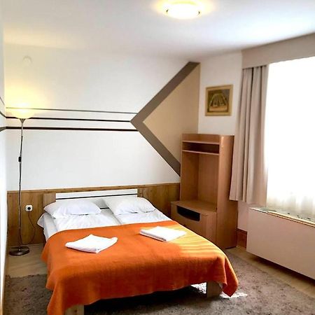 Art Eden Appartement Hajdúszoboszló Buitenkant foto