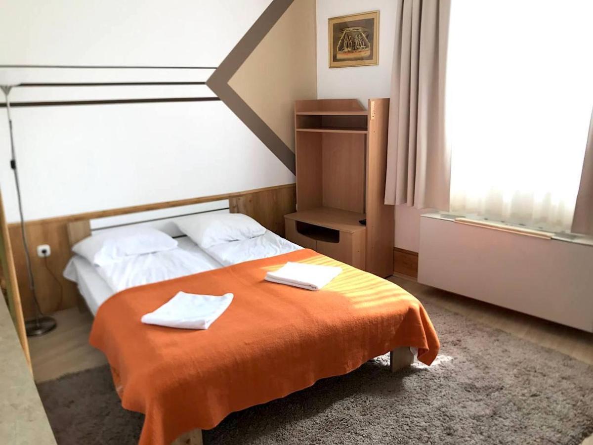 Art Eden Appartement Hajdúszoboszló Buitenkant foto