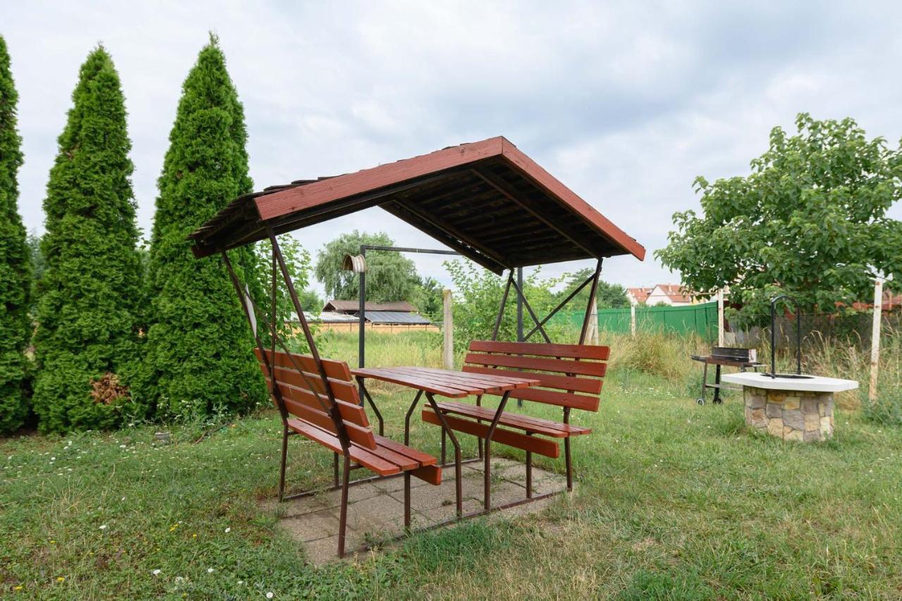 Art Eden Appartement Hajdúszoboszló Buitenkant foto